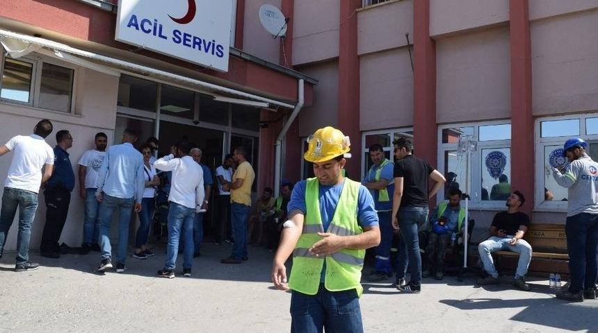 İş&ccedil;iler Akın Akın Hastaneye Gidiyor, Sayı Artıyor