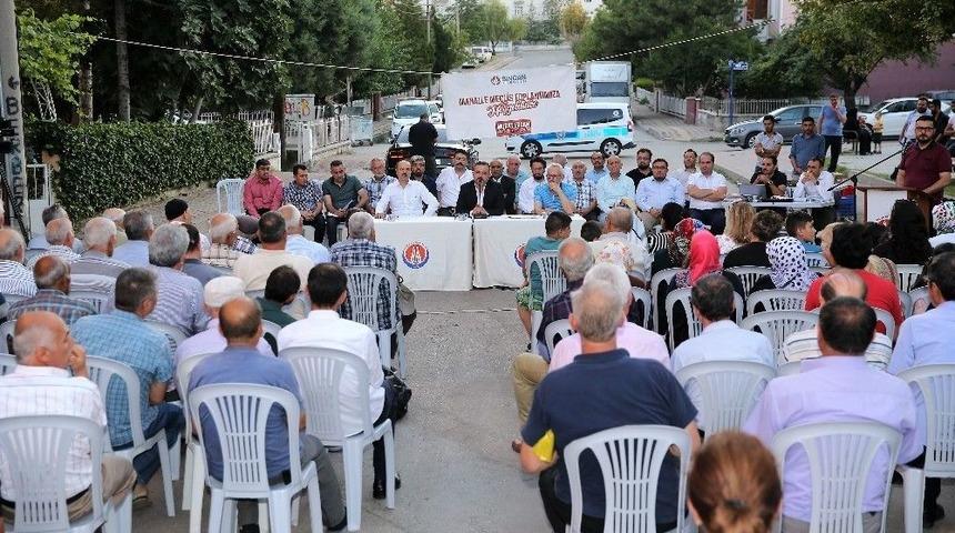 Başkan Ercan, Mahallelinin Sorunlarını Dinledi