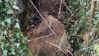 Kayalıklardan Kopan Taş Evin Üzerine Düştü