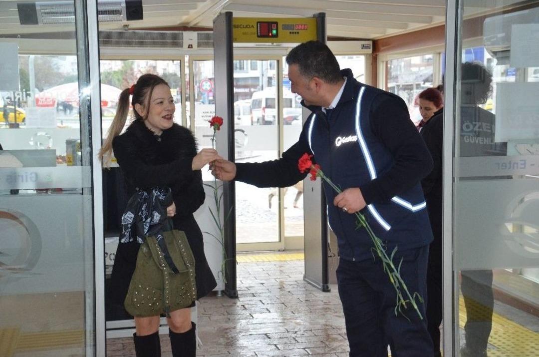 Gestaş&rsquo;tan Kadınlara &Ouml;zel Jest