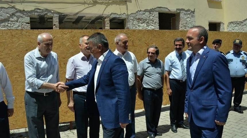 Vali Yazıcı &ldquo;ege&rsquo;ye A&ccedil;ılan Pencere&rdquo;