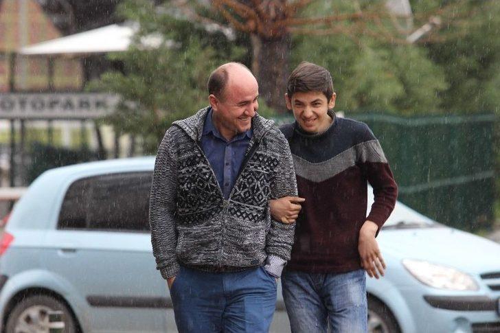 Bursalıların Yağmurda Zor Anları G4