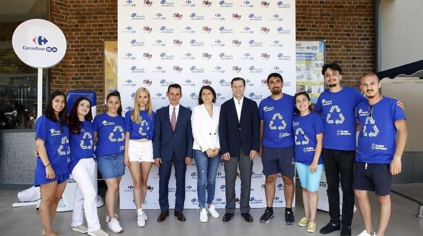 D&uuml;nyanın İlk Geri D&ouml;n&uuml;şt&uuml;r&uuml;lm&uuml;ş Şampuan Şişesi Raflarda Yerini Aldı