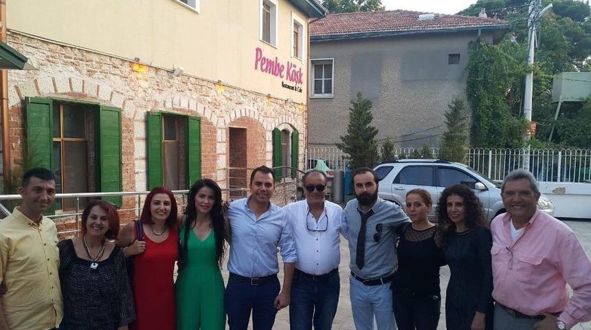 &Ccedil;ocuk Anneler Cannes Film Festivalinde