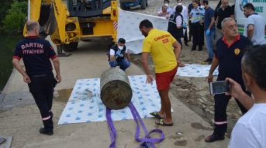 Cesedi Varil İ&ccedil;inde Irmakta Bulunan Şahsın Cinayet Zanlıları Yakalandı