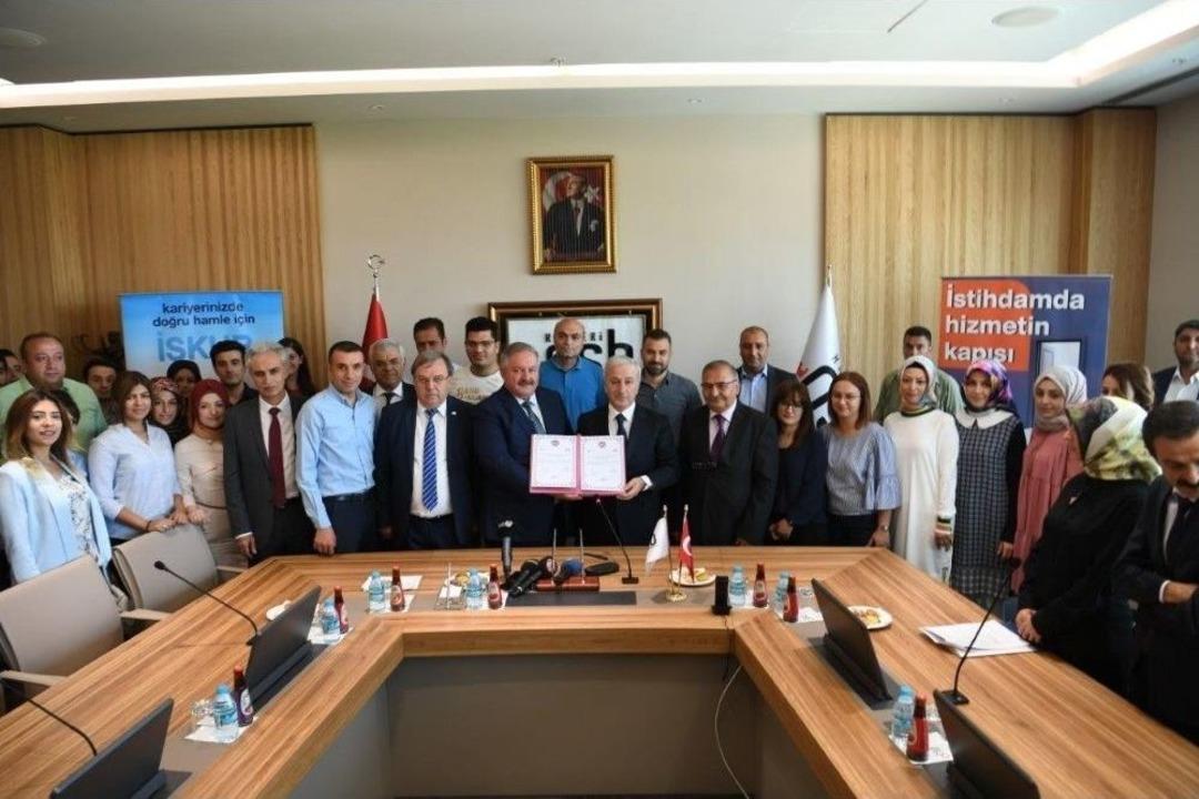 Kayseri Osb İle İşkur Arasında &rsquo;işbaşı Eğitim Programı İşbirliği Protokol&uuml;&rsquo; İmzalandı