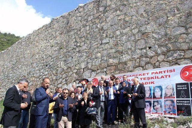 Mhp’den 24 Ölümlü Kaza Alanında 8 Mart Anması