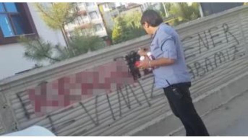 Cami Duvarına Yazılan &Ccedil;irkin Yazı, Polis Tarafından Silindi