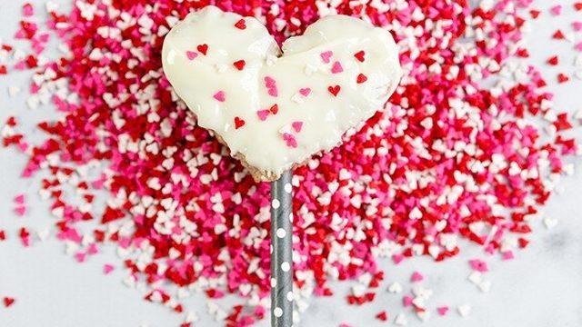 Çikolatalı Lolipop Kalpler