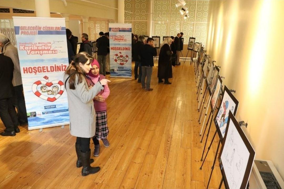 Karikat&uuml;r Yarışmasında &Ouml;d&uuml;ller Sahiplerini Buldu