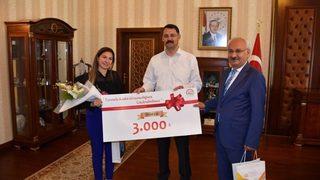 Girişimci Çiftçi Kadınlara Valilikten Ödül