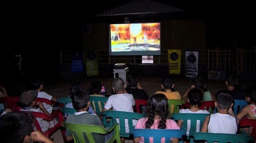 Yazlık Sinema G&ouml;sterimleri Başladı