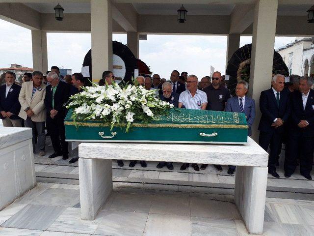 Kendi &Ouml;l&uuml;m İlanını Veren Halim Ağaoğlu Son Yolculuğuna Uğurlandı 1