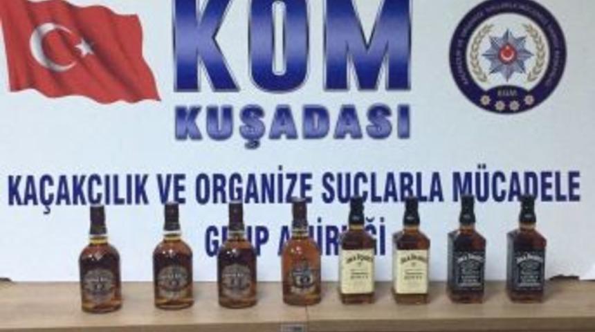 Ş&uuml;phe &Uuml;zerine Durulan Şahsın &Uuml;zerinde 8 Şişe Ka&ccedil;ak İ&ccedil;ki Yakalandı