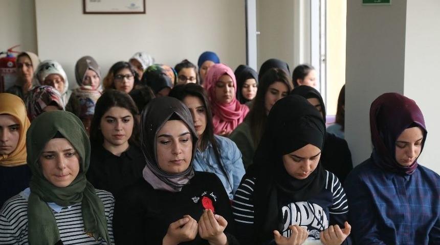 Kaymek&rsquo;te Kadınlar Afrin Kahramanları İ&ccedil;in Yapılan Duada Buluştu