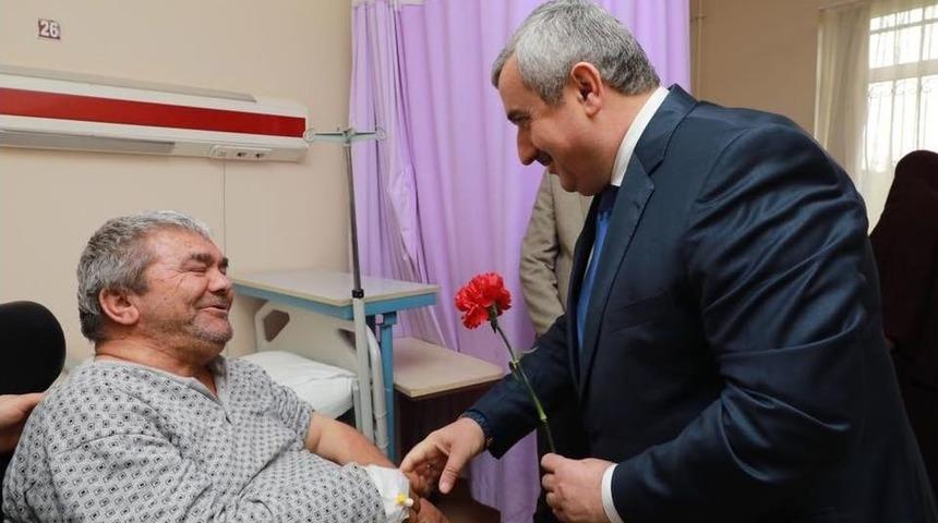 Başkan Baran&rsquo;dan Hastalara Ziyaret
