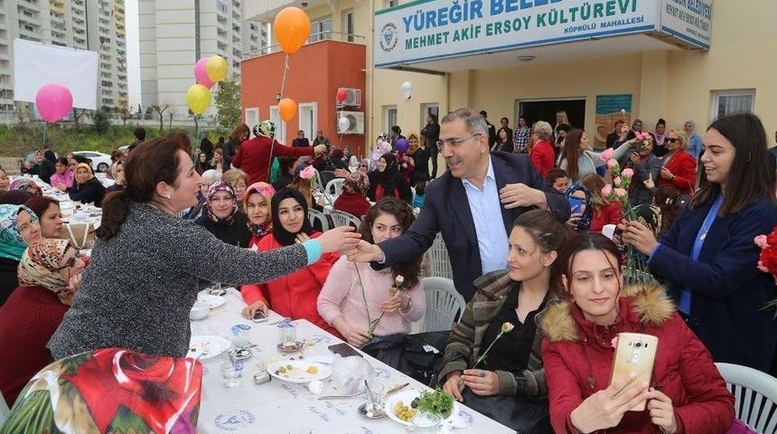 Başkan &Ccedil;elikcan, Kadınlarla Kahvaltıda Bir Araya Geldi