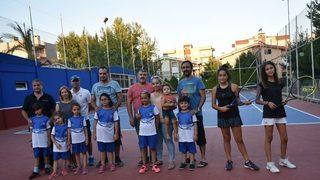 Geleceğin Tenisçileri Yunusemre’de Yetişiyor