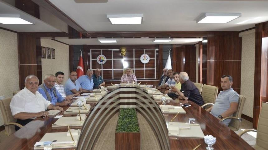 Canlı Tosunun Kilosu 22 Lira