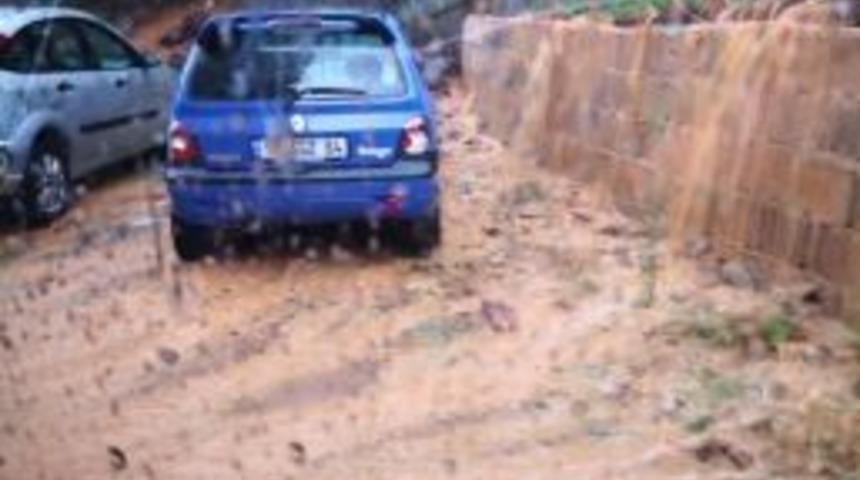 &Ccedil;engelk&ouml;y&rsquo;de Yollar Nehre D&ouml;nd&uuml;