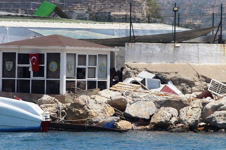 15 Kişilik Tekneden 54 Mülteci Çıktı G1