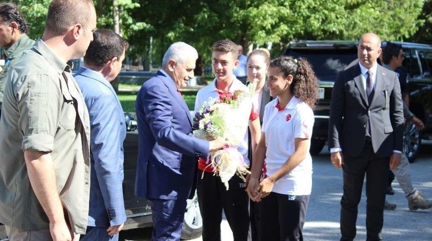 Tbmm Başkanı Yıldırım: "meclis Tatile Giremeden &Ouml;nce &Ouml;n&uuml;m&uuml;zdeki Hafta Yasalaştırma İmkanımız Olacak"