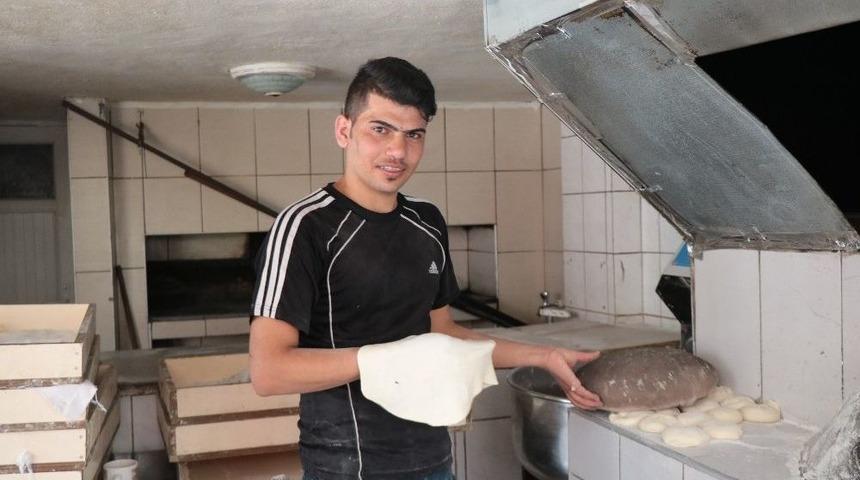 Kerk&uuml;k&rsquo;te Başladığı Mesleğini Samsun&rsquo;da Devam Ettiriyor