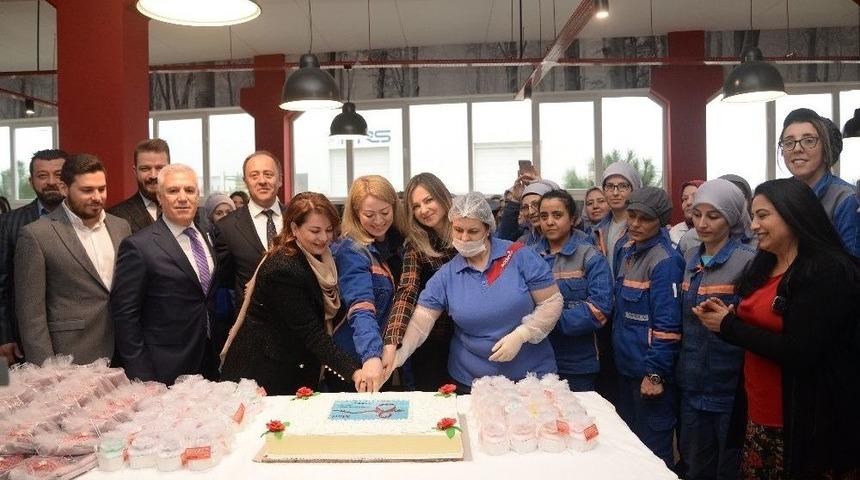 Bozbey&rsquo;den Profil A.ş. &Ccedil;alışanlarına 8 Mart S&uuml;rprizi