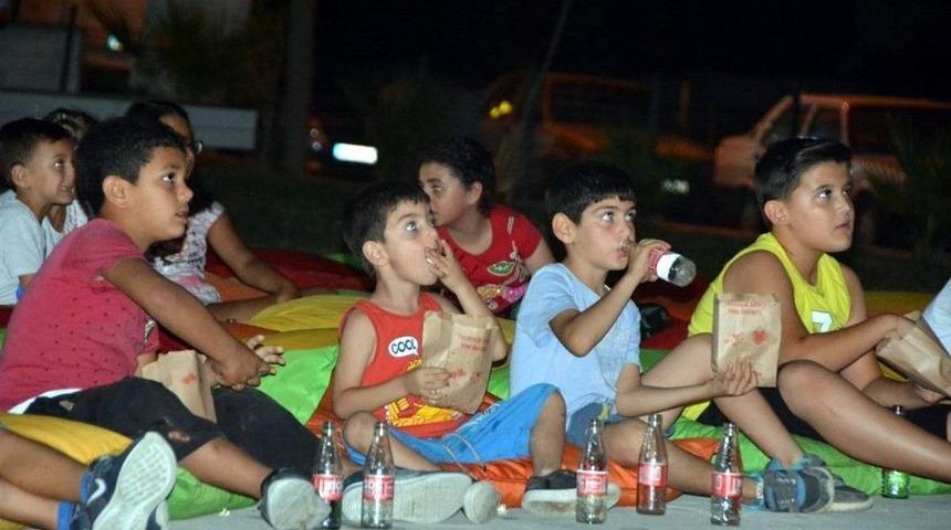 Aliağa’da Açık Hava Yaz Sinema Günleri Başladı
