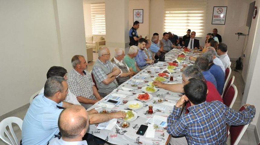 Boz&uuml;y&uuml;k&rsquo;te Huzur Toplantısı Yapıldı