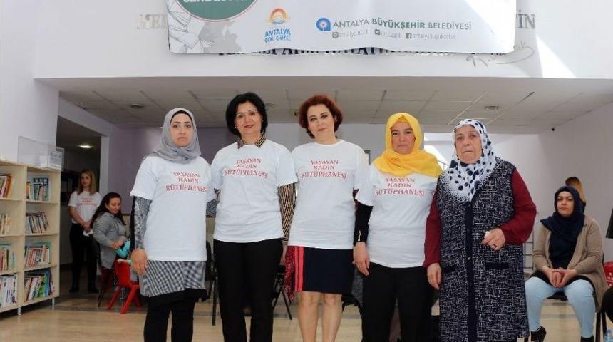 B&uuml;y&uuml;kşehir&rsquo;den &lsquo;yaşayan Kadın K&uuml;t&uuml;phanesi&rsquo; Etkinliği