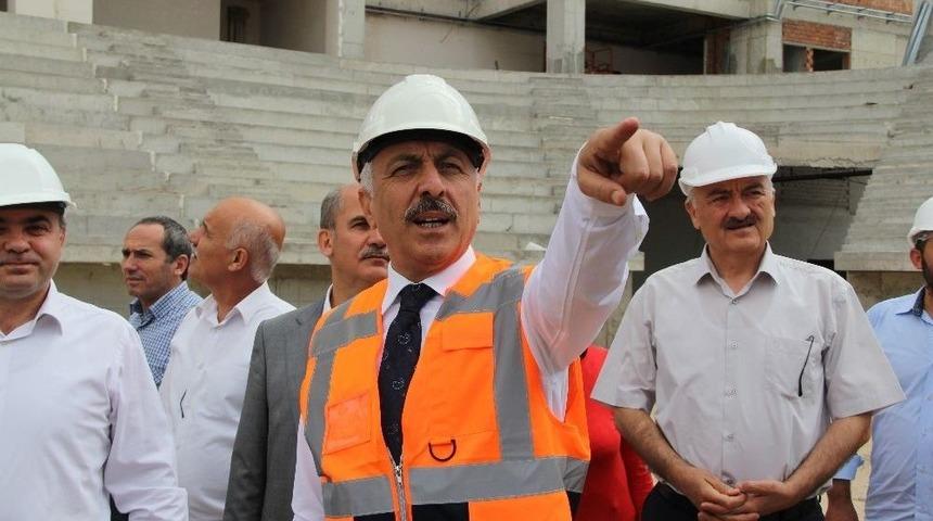 &Ccedil;orum Belediyesi Spor Salonu Yıl Sonu Tamamlanacak