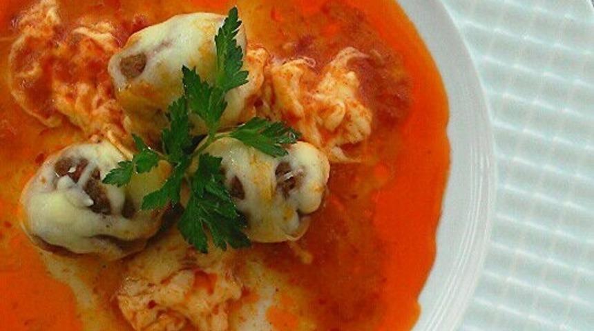 Enfes Kaşarlı Köfte