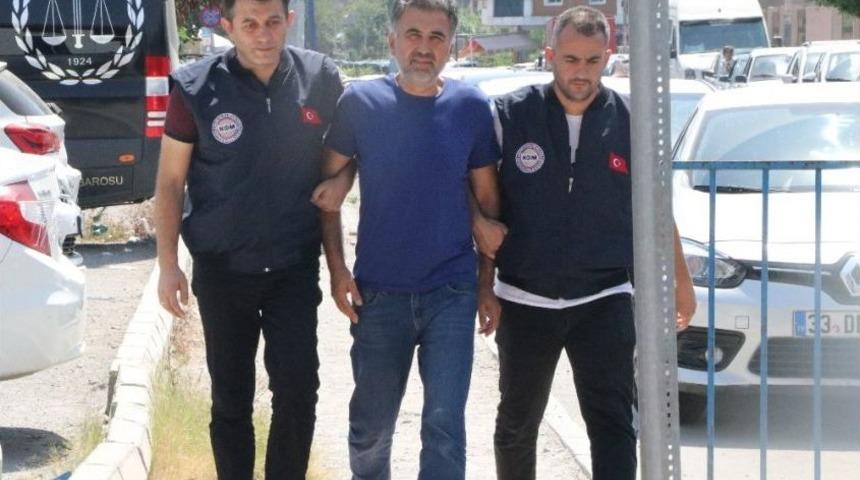 Mit&rsquo;in Ukrayna&rsquo;da Yakaladığı Fet&ouml;&rsquo;c&uuml;den Şaşırtan &Ccedil;ıkış: "devlet B&ouml;l&uuml;nmez, T&uuml;rk Milleti B&ouml;l&uuml;nmez"