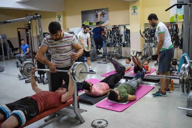 Şehitkamil Belediyesi Spor Merkezlerine Yoğun İlgi