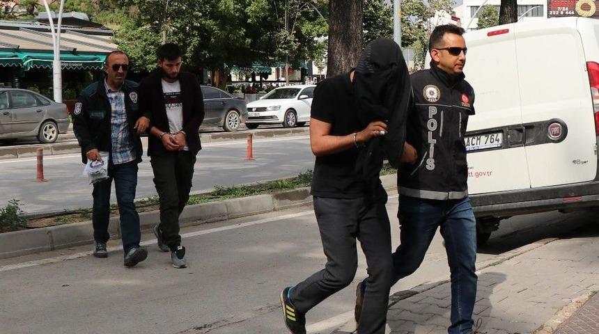 Bolu&rsquo;da Uyuşturucu Operasyonu: 2 G&ouml;zaltı