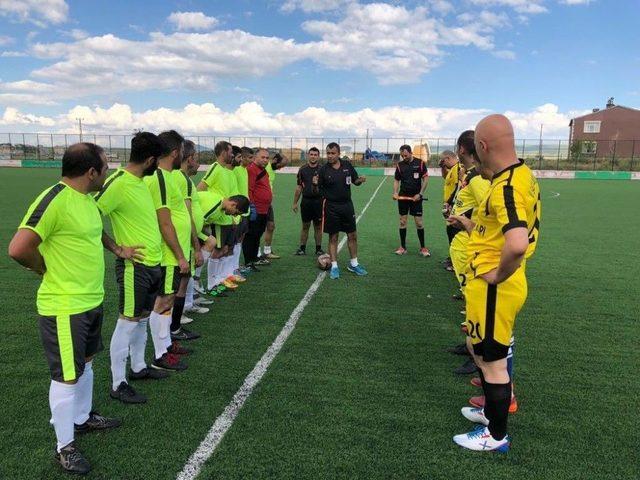 Kars’ta 15 Temmuz Şehitleri Anısına Futbol Turnuvası