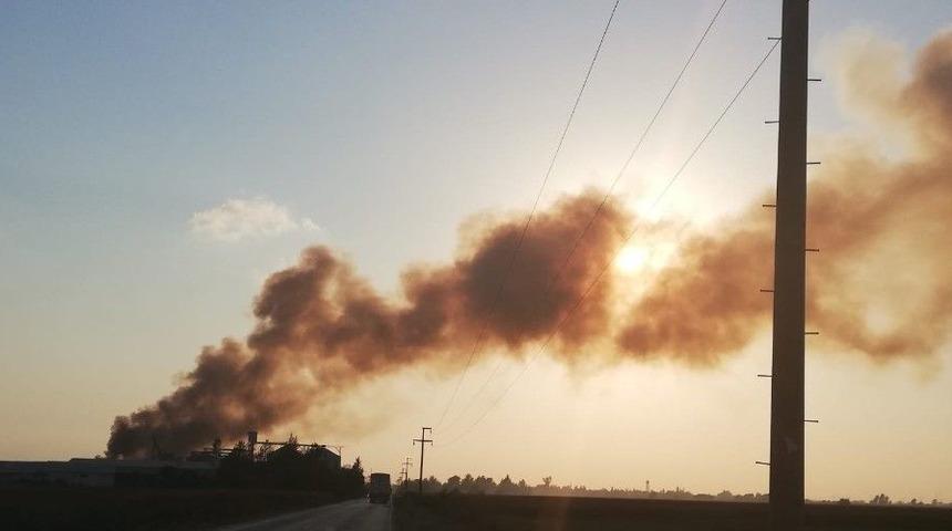 Osmaniye&rsquo;de Geri D&ouml;n&uuml;ş&uuml;m Fabrikasında B&uuml;y&uuml;k Yangın