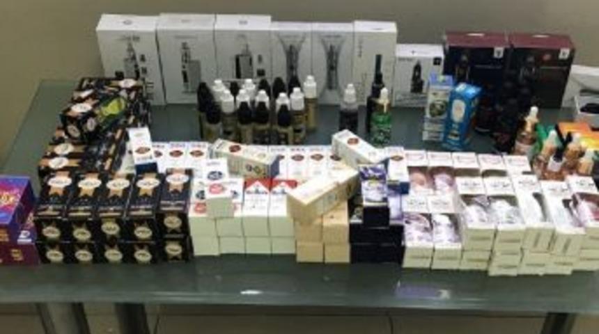 İnternet &Uuml;zerinden Elektronik Sigara Satan 2 Kişi G&ouml;zaltına Alındı