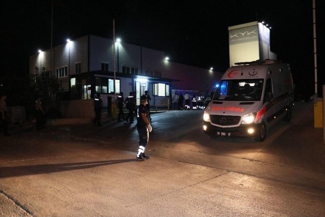 Fabrikadan Yayılan Koku İş&ccedil;ileri Etkiledi: 2&rsquo;si Ağır 8 Kişi Hastanelik Oldu