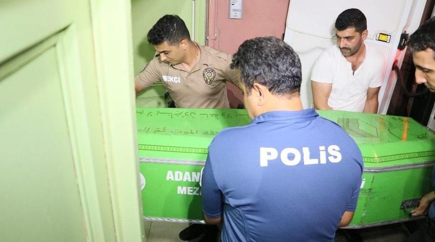 Kadın Polis Başından Vurulmuş Halde Evinde Bulundu