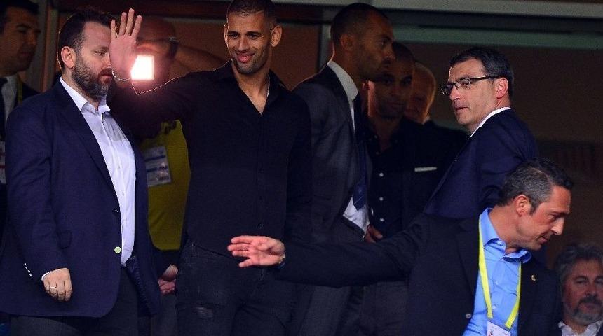 Islam Slimani, Sarı-lacivertli Trib&uuml;nlerde