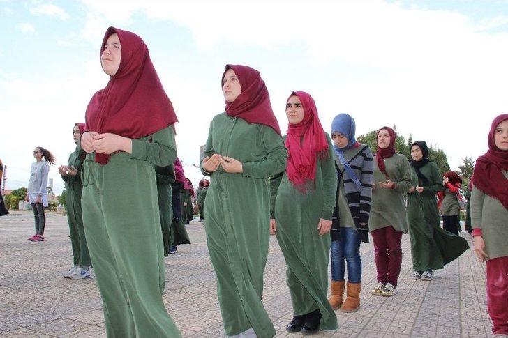 Fetö’den Alınan Okuldan Mehmetçiğe Anlamlı Koreografi G4