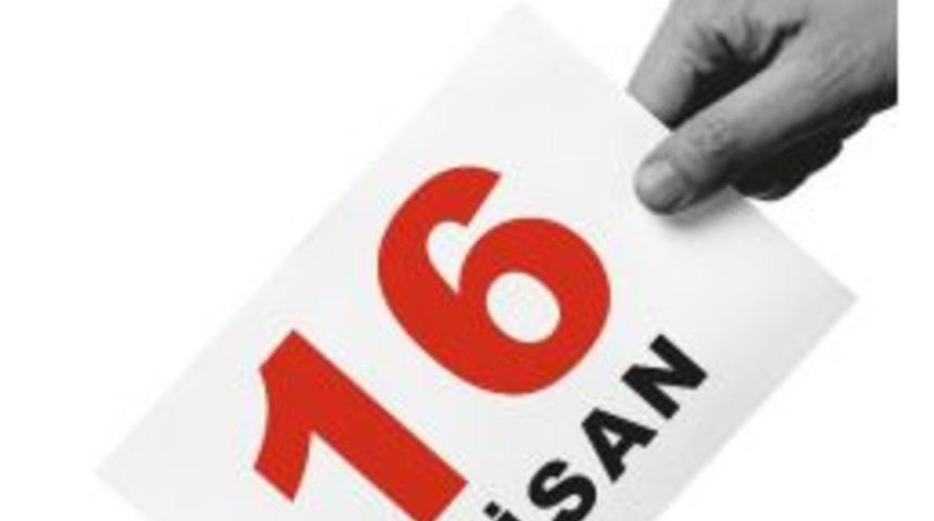 Mehmet U&ccedil;um&rsquo;un Anayasa Değişikliğini Anlattığı &lsquo;16 Nisan&rsquo; Adlı Kitabı Raflarda