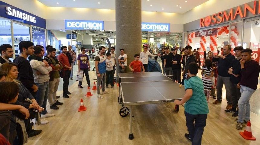 Optimum Ziyaretçilerini Sporla Buluşturuyor