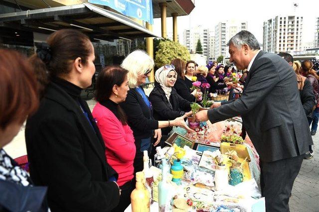 Kadın Emeğinin Ürünleri Seyhan’da Sergileniyor