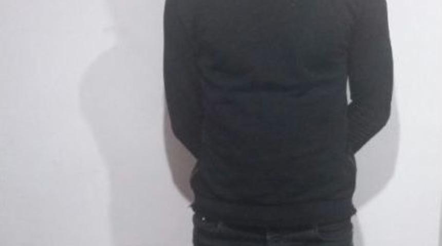 Beyoğlu&rsquo;ndaki Travesti Cinayetinin Zanlısı Bursa&rsquo;da Ara&ccedil; Gasp Ederken Yakalandı