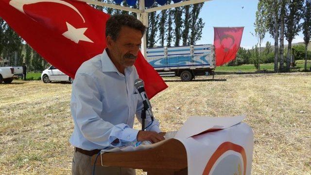 Arı Otu Ve S&uuml;t Otu Tarla G&uuml;n&uuml; D&uuml;zenlendi 1