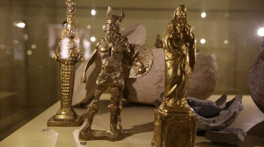 Sahte Tarihi Eserler Sergilenerek Vatandaş Uyarılıyor