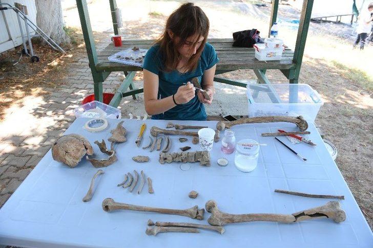 (özel) Gölün Dibinde Yatan 100 Yılın Keşfi Havadan Ve Su Altından Böyle Görüntülendi G3